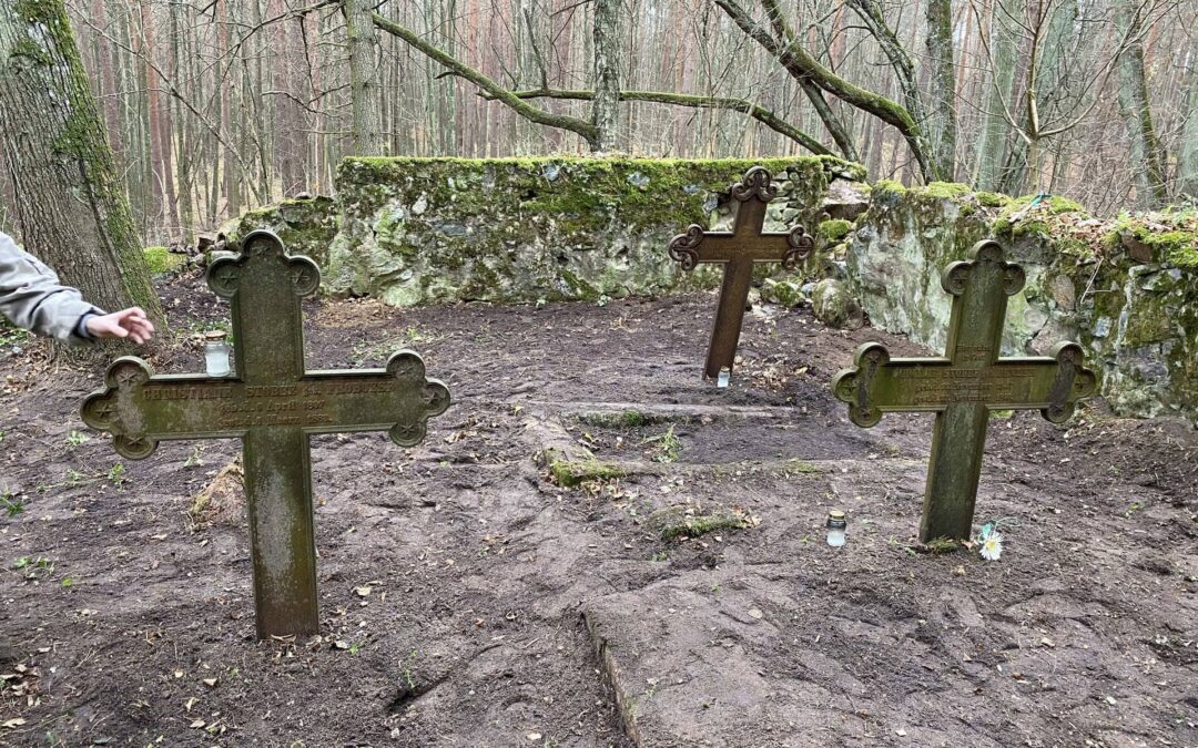 Miejsca Pamięci jako symbole w krajobrazie – Cmentarze Mazurskie w Gminie Mikołajki
