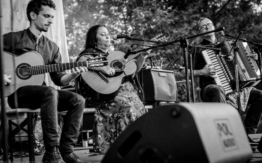 TERESA MIRGA i KAŁE BAŁA – koncert w Mikołajkach
